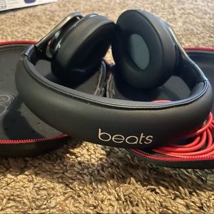 Beats wired headphones